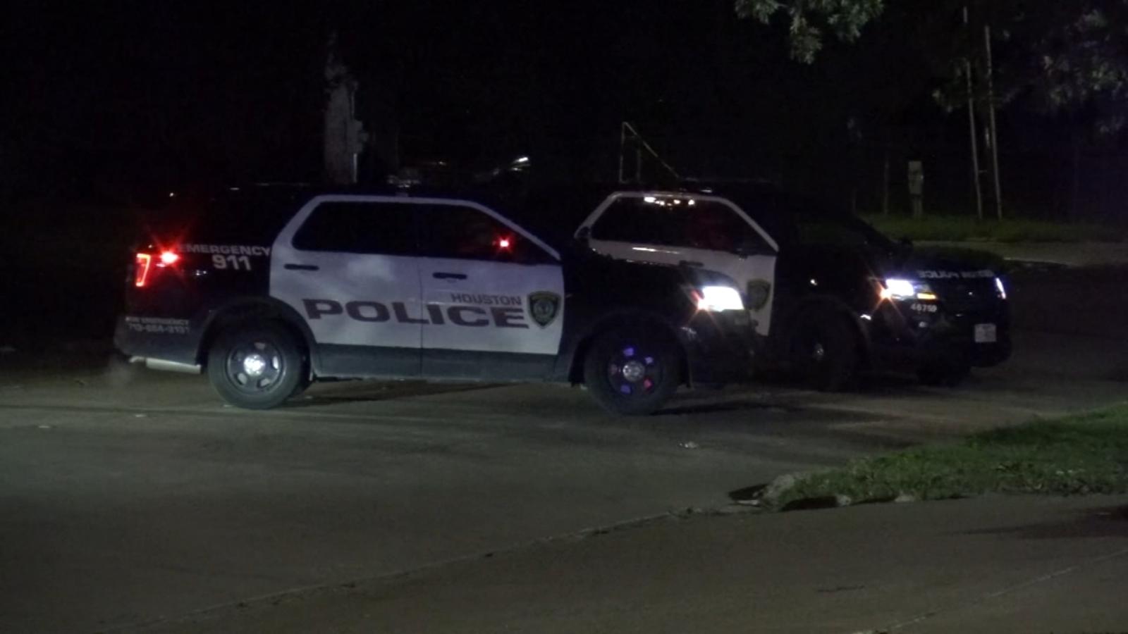 Cullen Boulevard shooting Man found shot to death outside in parking