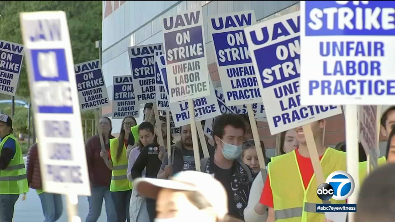 Empleados de la Universidad de California se declaran en huelga
