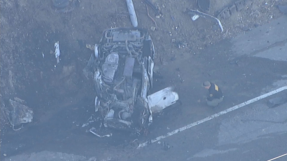 Rollover crash in Malibu leaves at least 1 dead; PCH closed