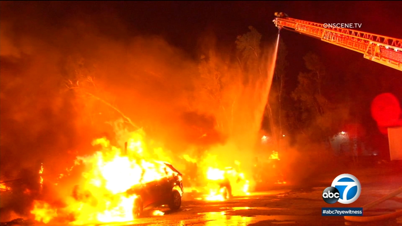 Wind-fueled fire in Fontana damages at least 1 home 