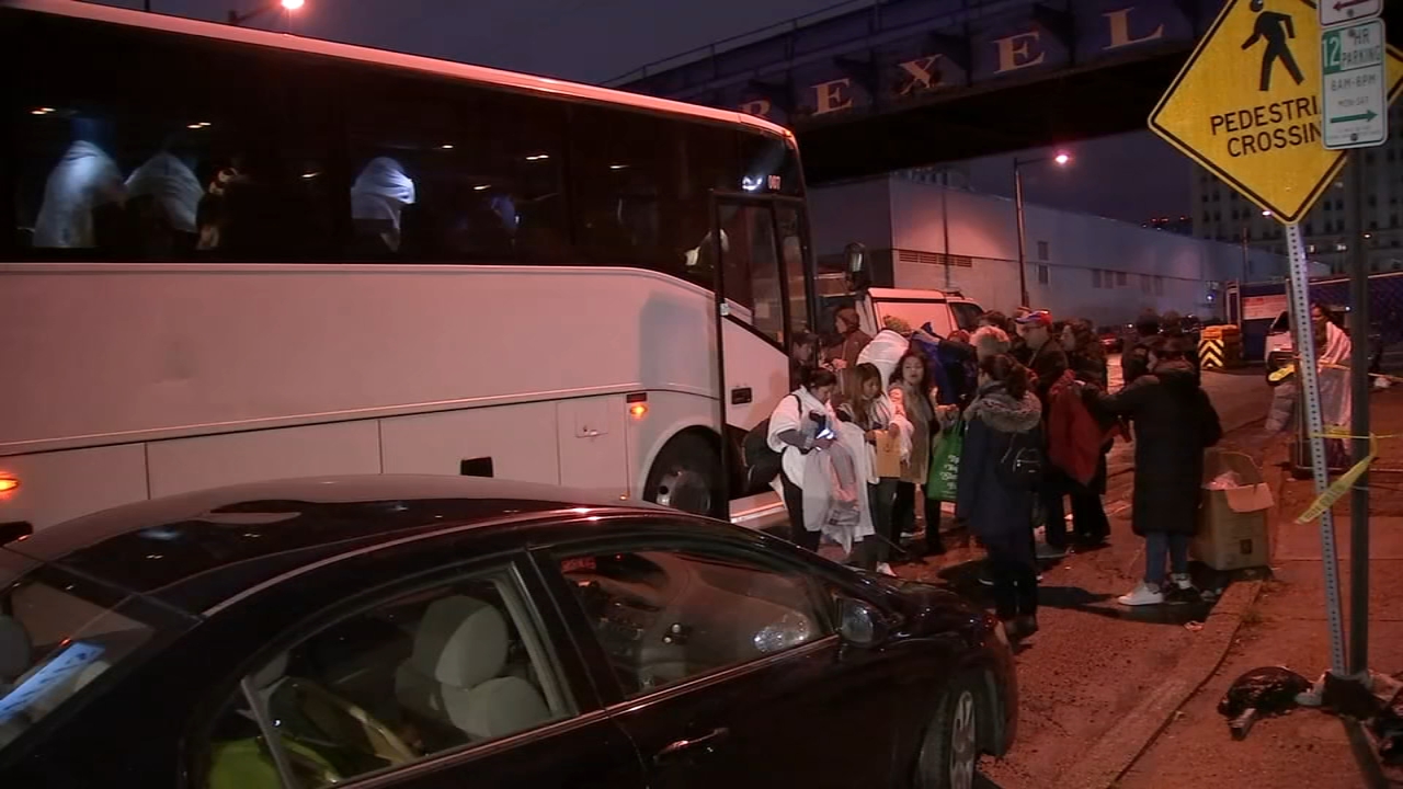 Bus of asylum seekers from Texas arrives in Philadelphia