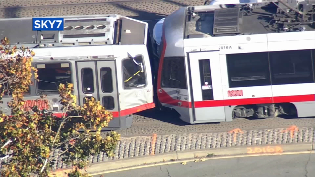 7 injured after 2 Muni trains collide in SF