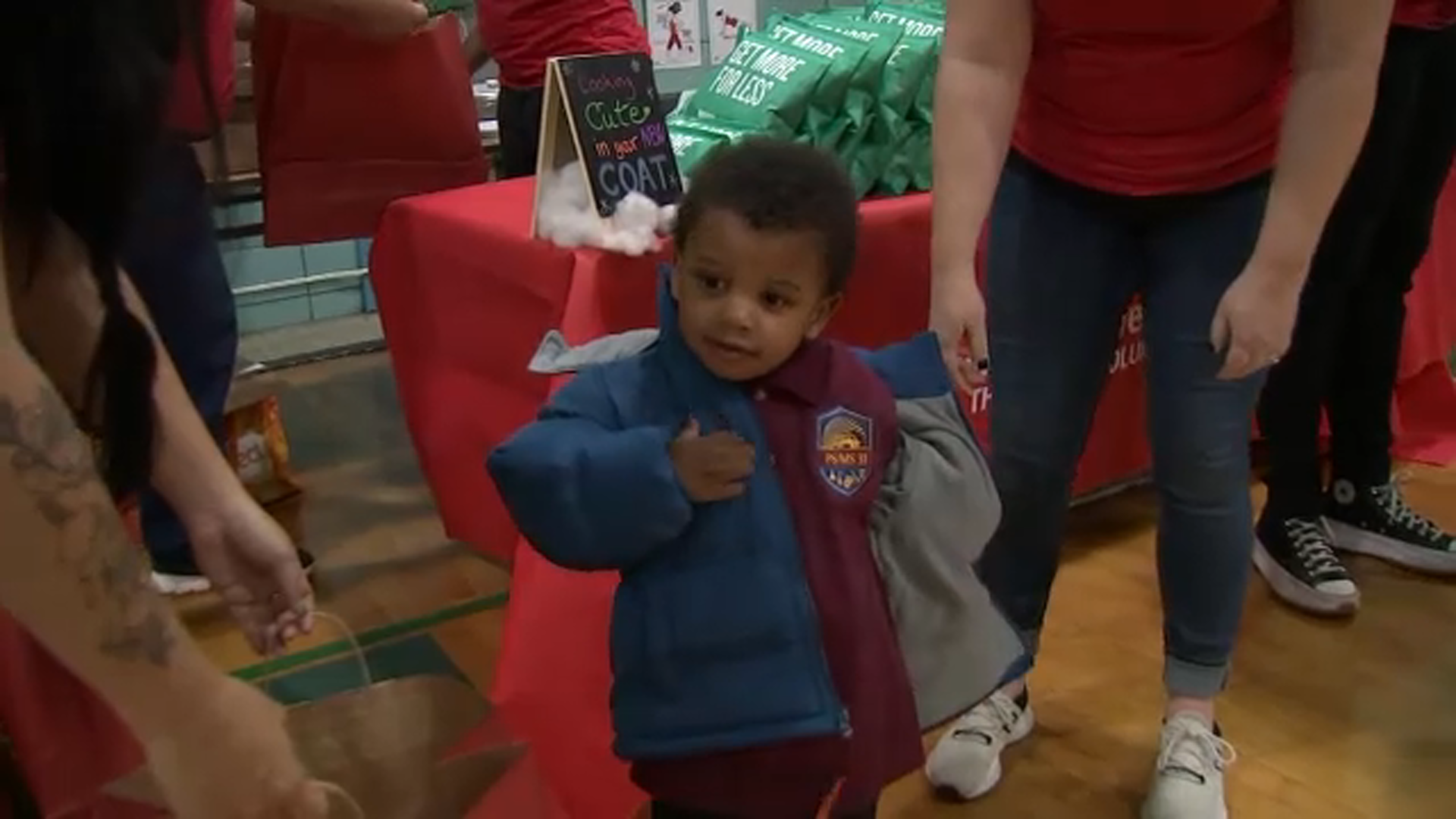 Groups across Tri-State organize giveaways for coats, Thanksgiving meals