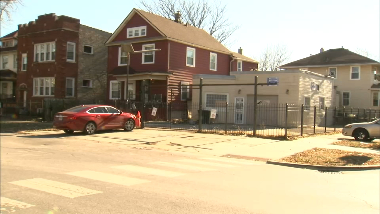 Girl, 15, killed in Austin triple shooting at garage party: CPD