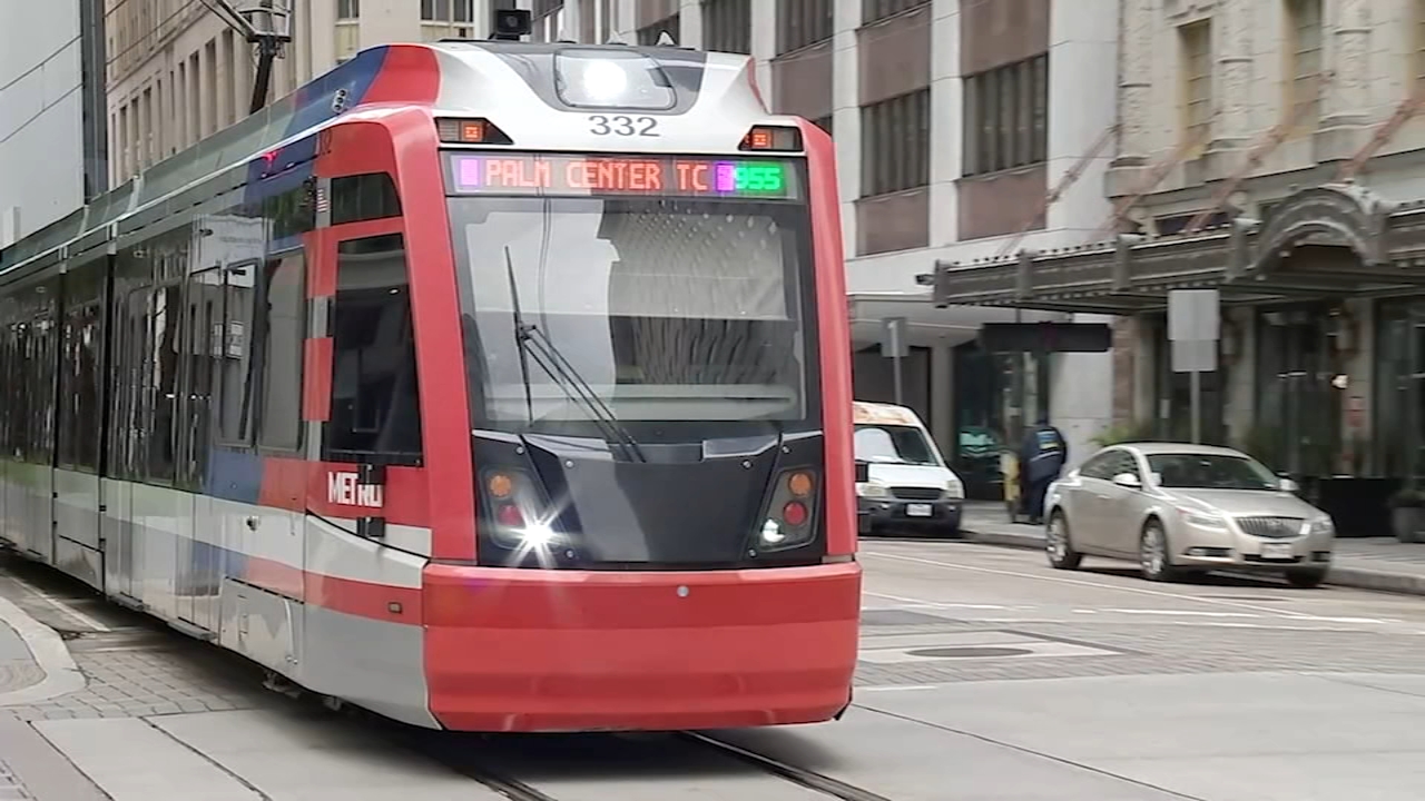 Deadly METRORail stabbing to go to grand jury after man's killing on purple line in downtown