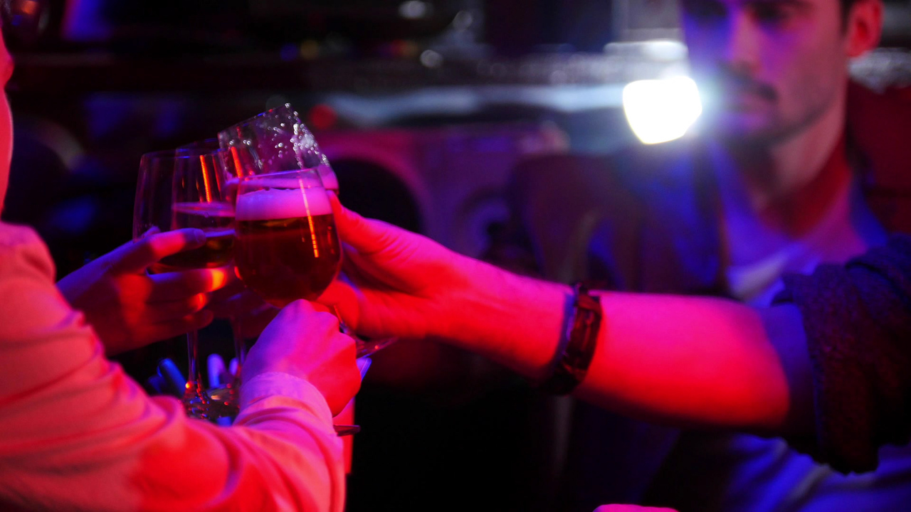 Investigation underway after dozens drugged, robbed at NYC bars