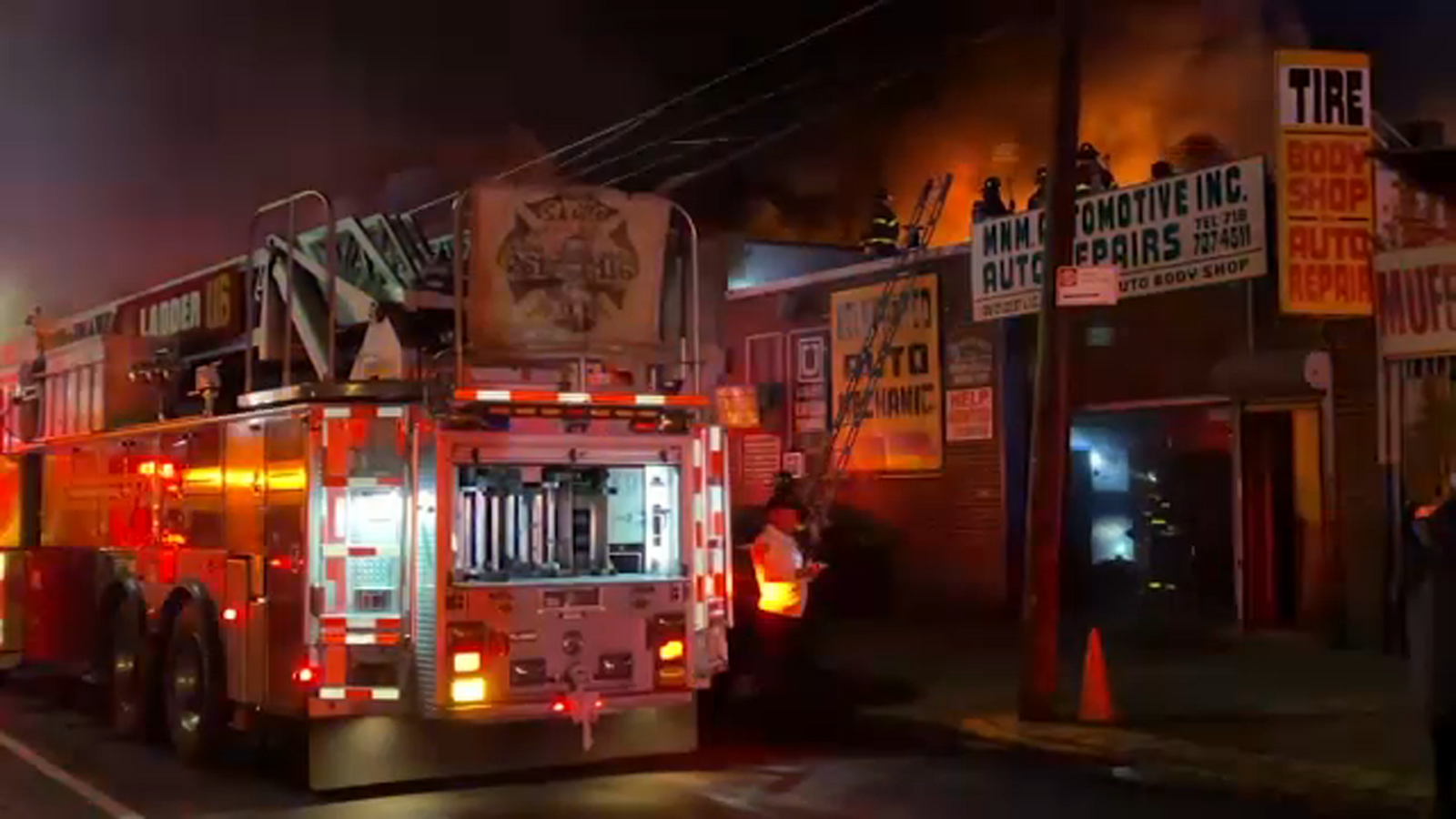 4 injured in Long Island City, Queens autobody shop fire - ABC7 New York