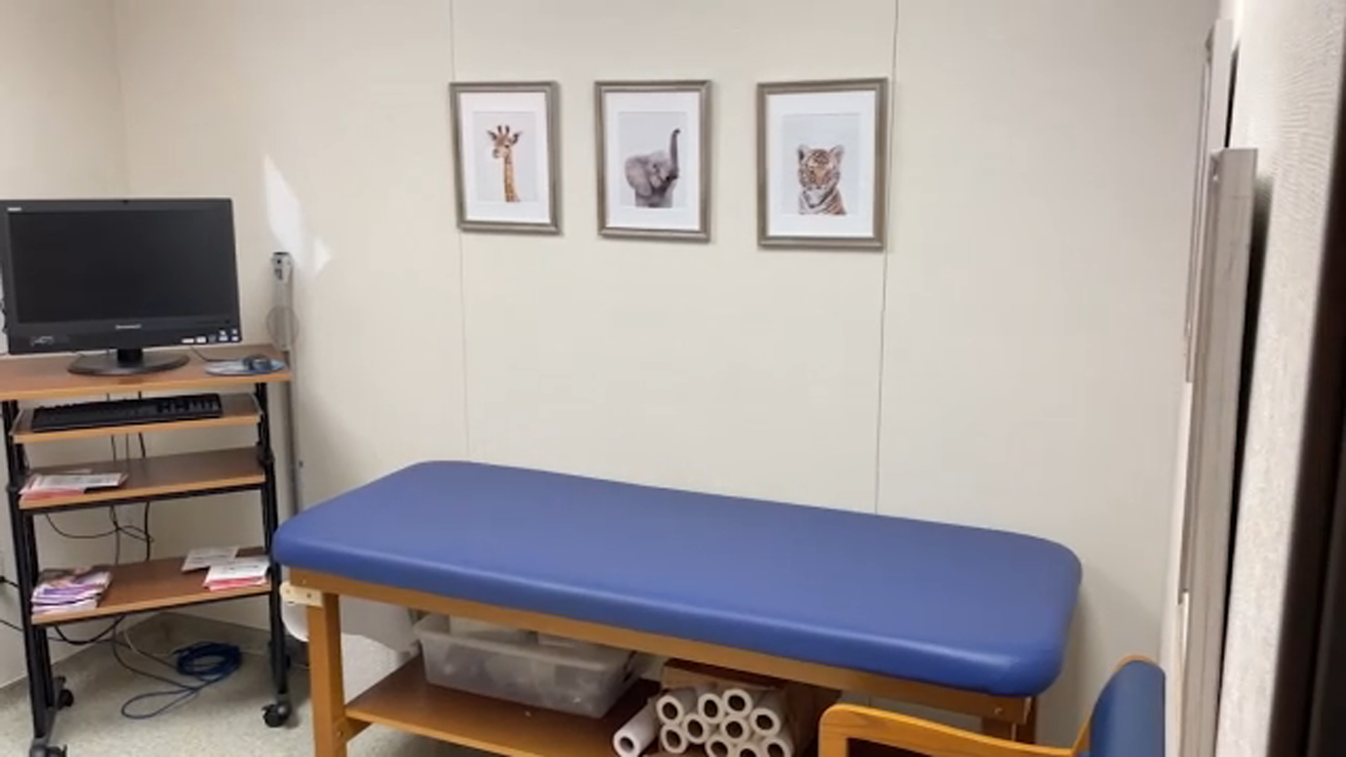 Illnesses moving through schools, when should parents keep kids home?