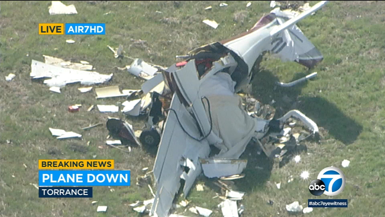Avión pequeño se estrella en el aeropuerto de Torrance