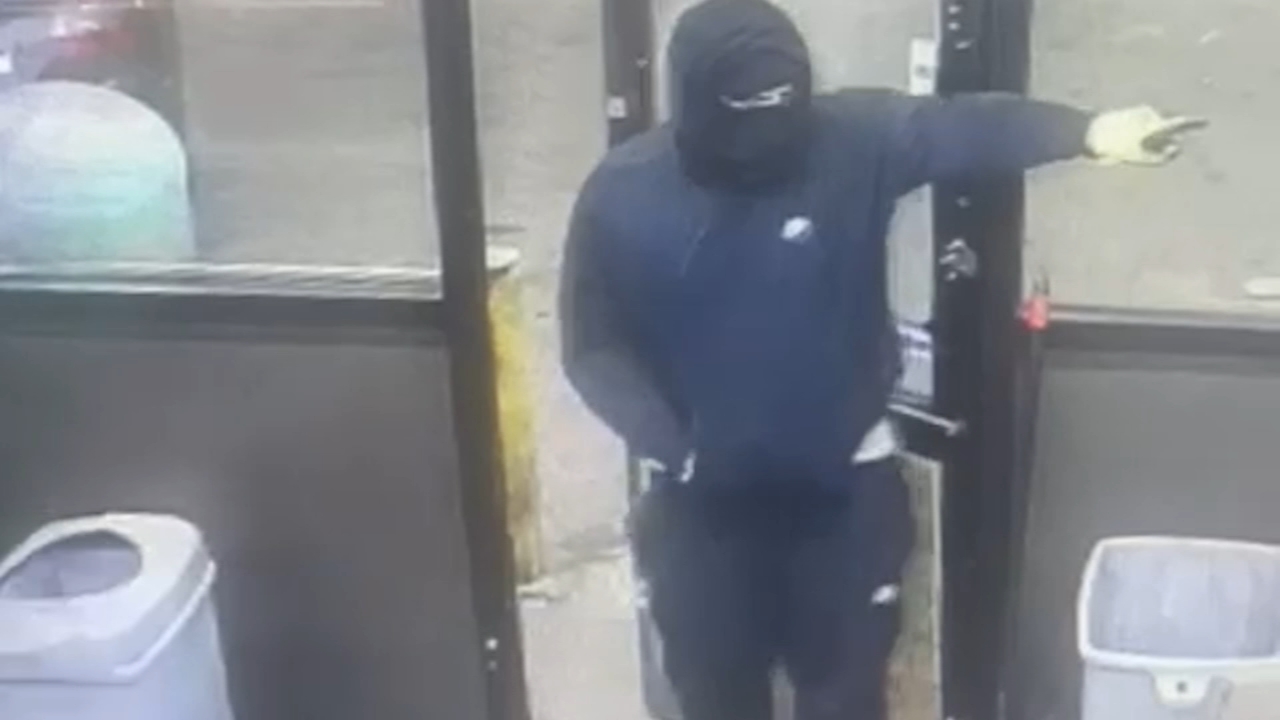 Video shows ATM theft from North Philly gas station on Thanksgiving