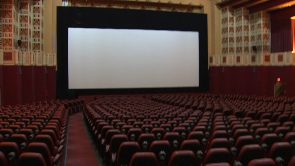 Historic Pickwick Theater in Park Ridge to close early next year