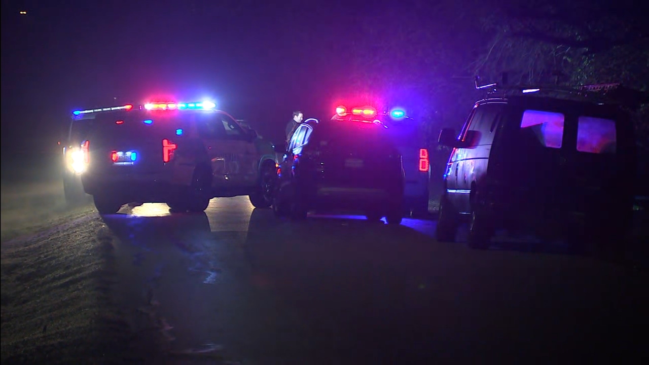1 dead after kids call 911 about parents shot in San Leon: deputies