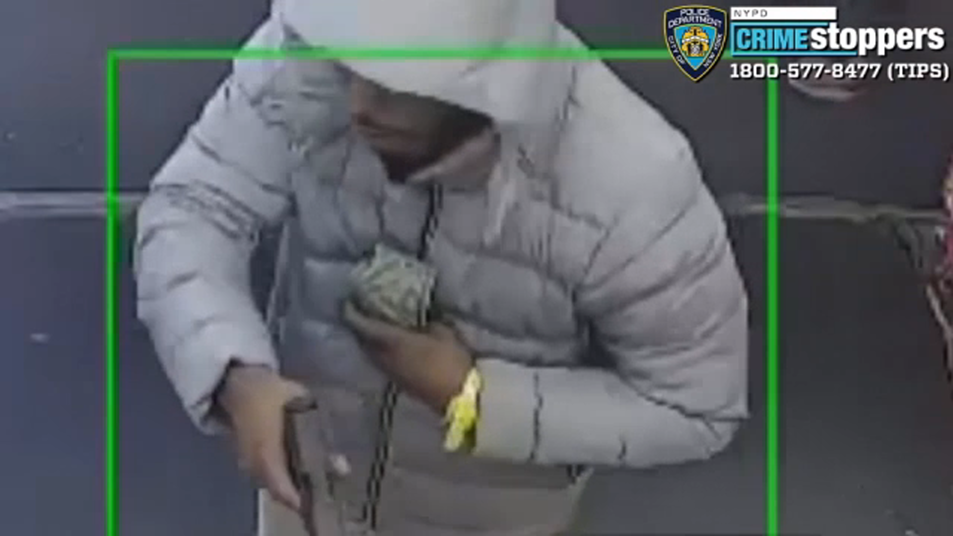 Police seek man who robbed Brooklyn grocery store while armed