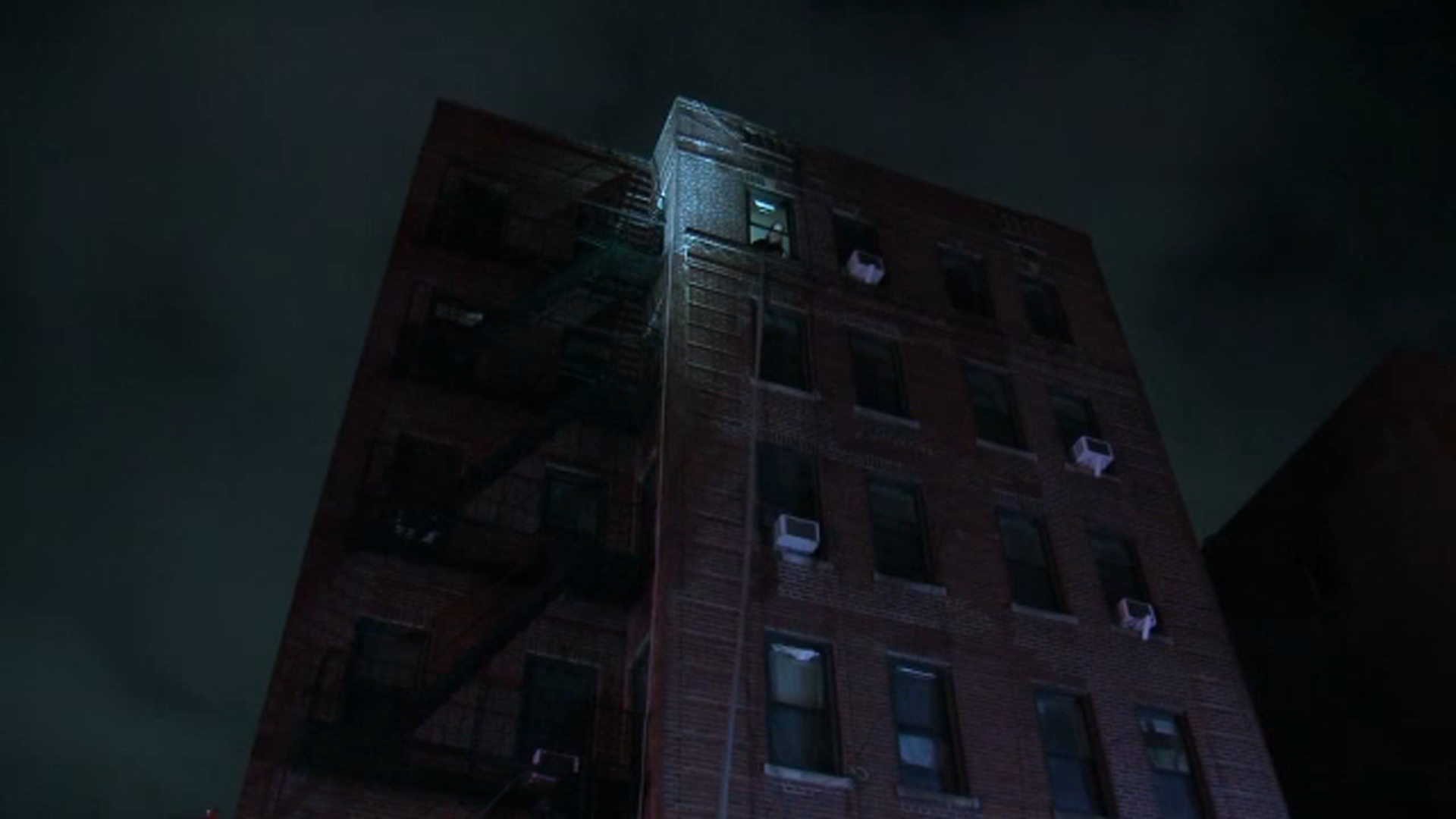 Entire floor of apartments uninhabitable after Brooklyn fire