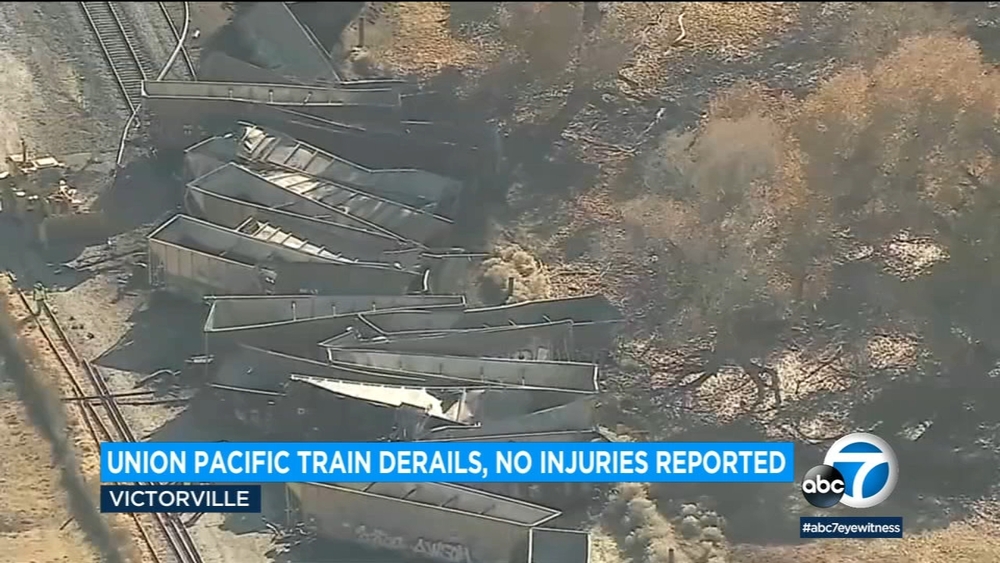 Union Pacific freight train carrying iron ore derails in Victorville