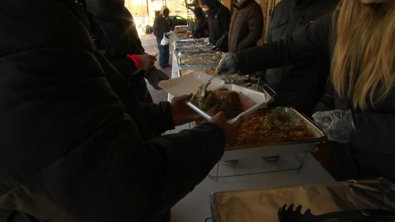 Community serves meals to people in need on Christmas in Raleigh