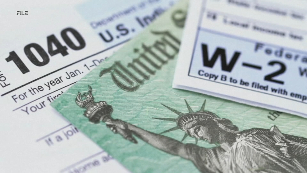 Ways to save money on your 2022 taxes