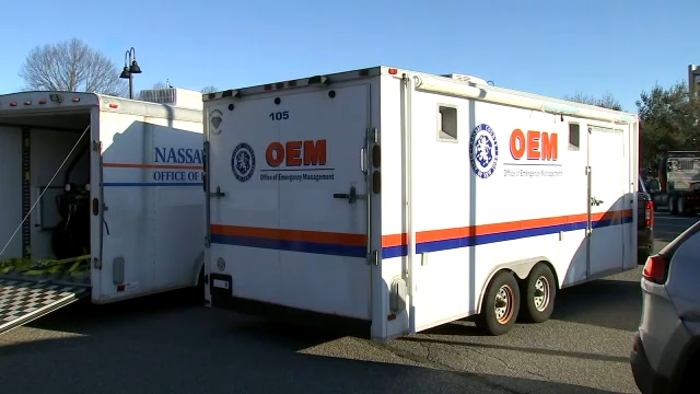 Nassau County sending "small army" to aid western NY after snow storm