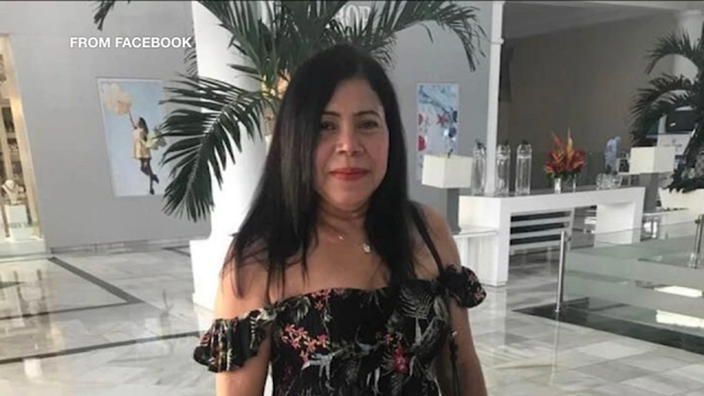 Woman struck in head by stray bullet, killed while walking to supermarket in Manhattan