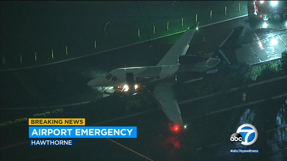 No one hurt after jet crashes into fence at Hawthorne Airport