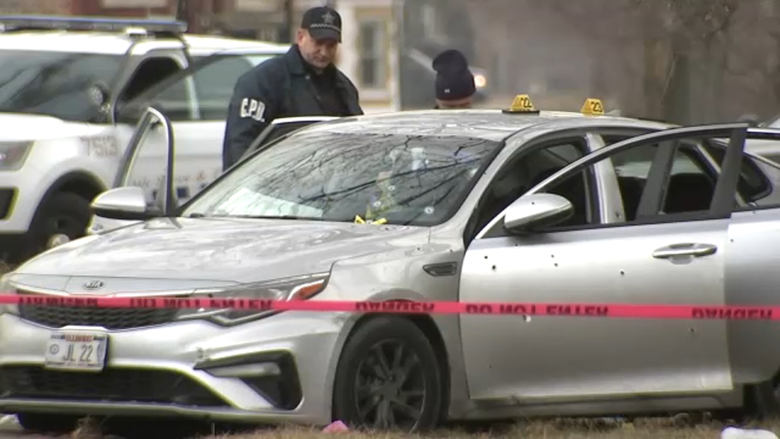 Chicago shooting today: 1 teen killed, 3 wounded in 300 block of East ...