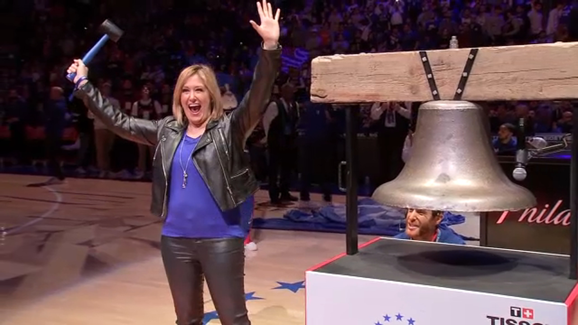 Jamie Apody rings bell before 76ers game against Pacers