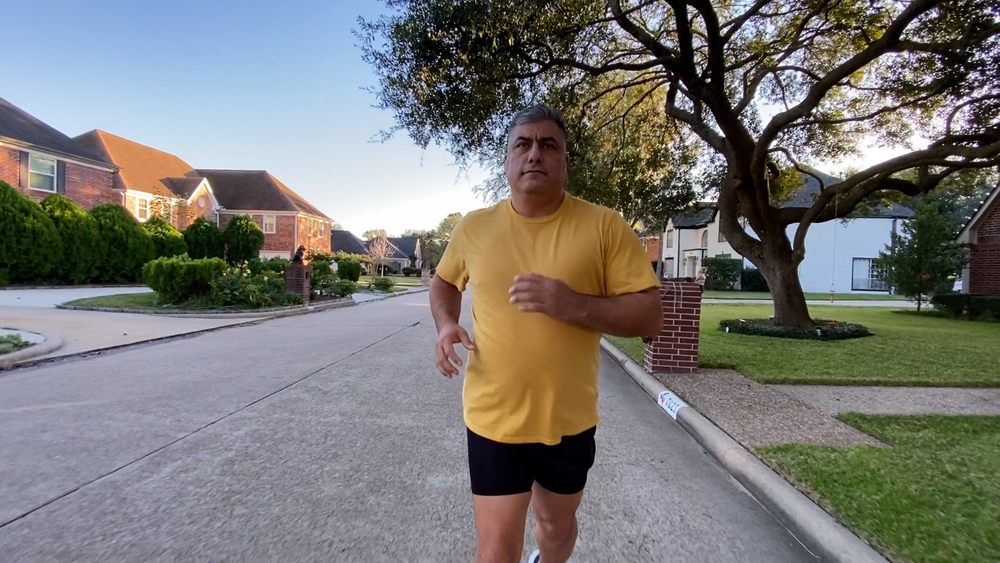 Man closing out military career by running Houston Marathon 