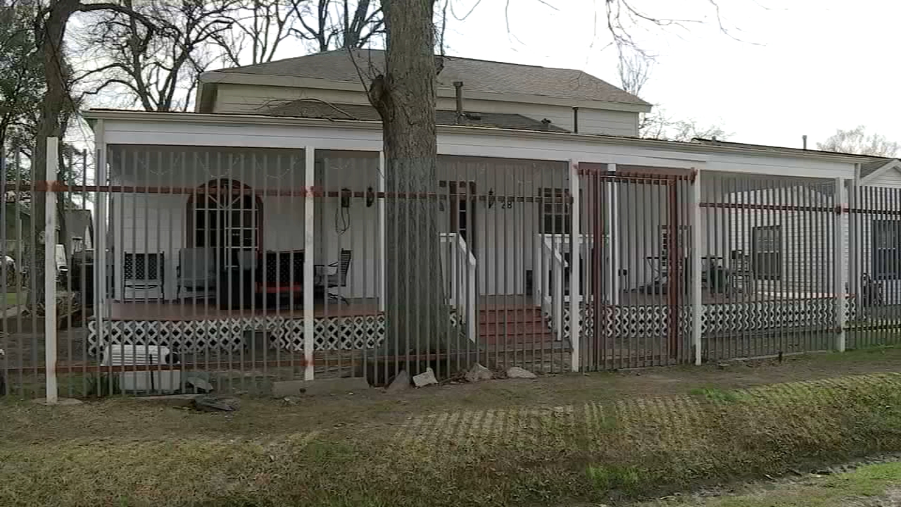 21-year-old boyfriend shot and killed girlfriend, family says
