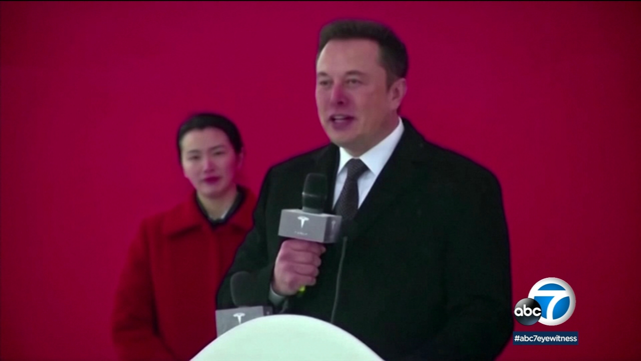 Elon Musk takes stand in class-action lawsuit over controversial tweet