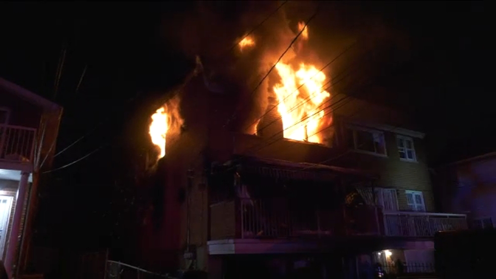 1 killed, 6 injured in Queens house fire