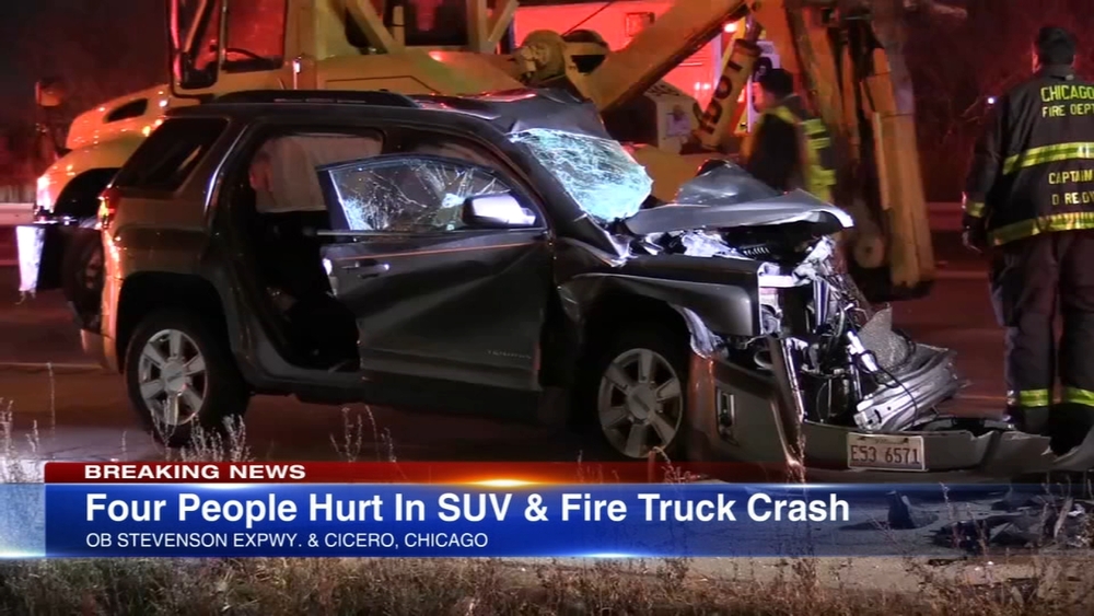4 seriously hurt in fire truck crash on I-55: officials