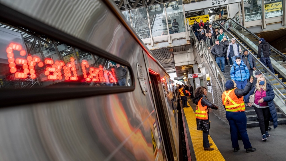 LIRR service begins at Grand Central Madison