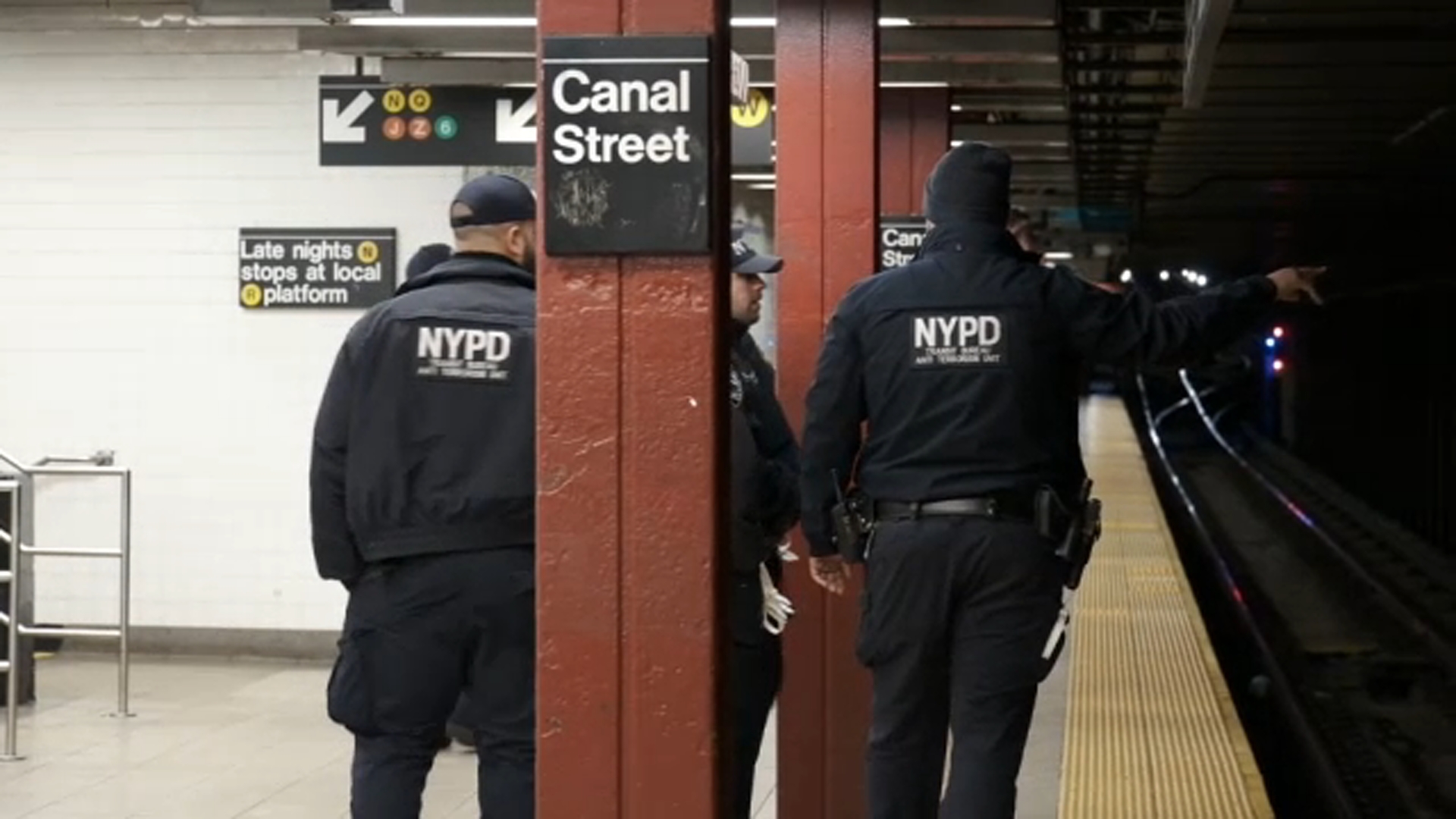 Man shot on subway in Manhattan after dispute
