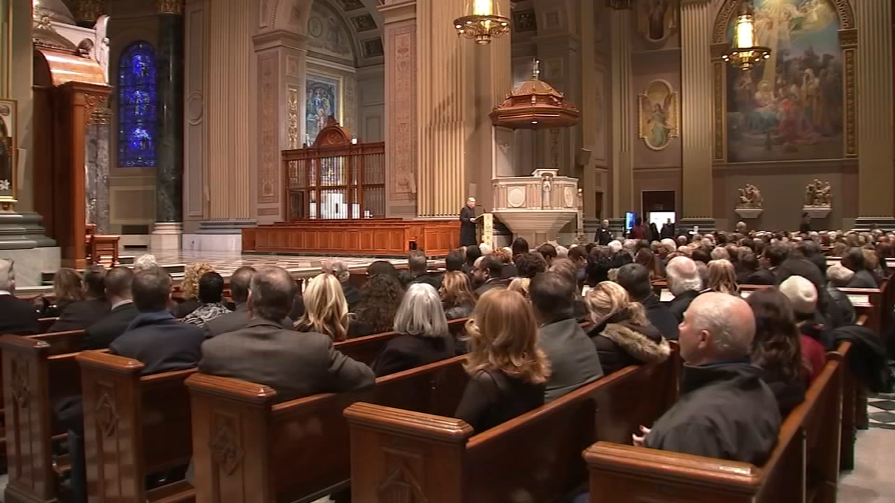 Thousands attend Celebration of Life for DJ Jerry Blavat