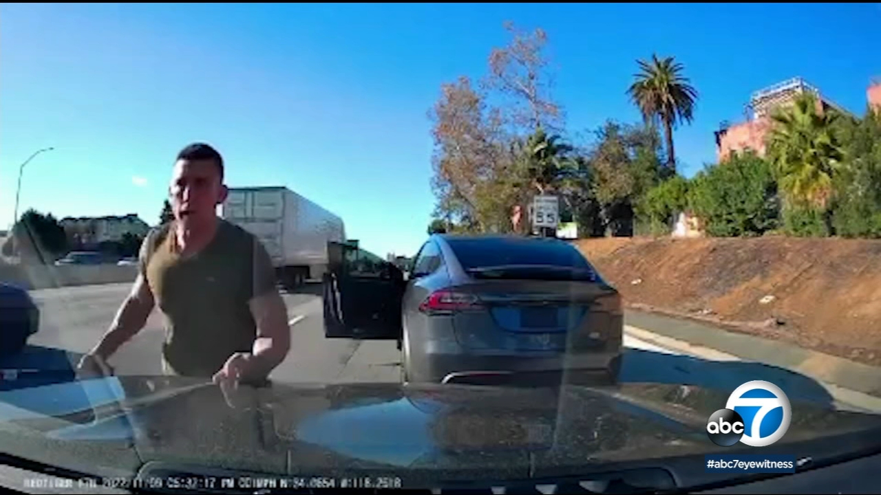 Arrestan a conductor de Tesla detrás de ataques de ira