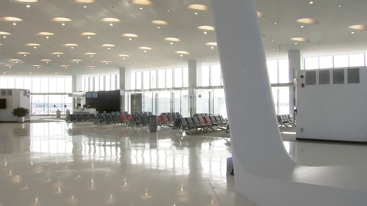 Tour the expanded Terminal 5 now open at O'Hare