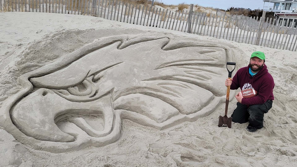 Jersey sculptor carves Philadelphia Eagles Super Bowl tribute