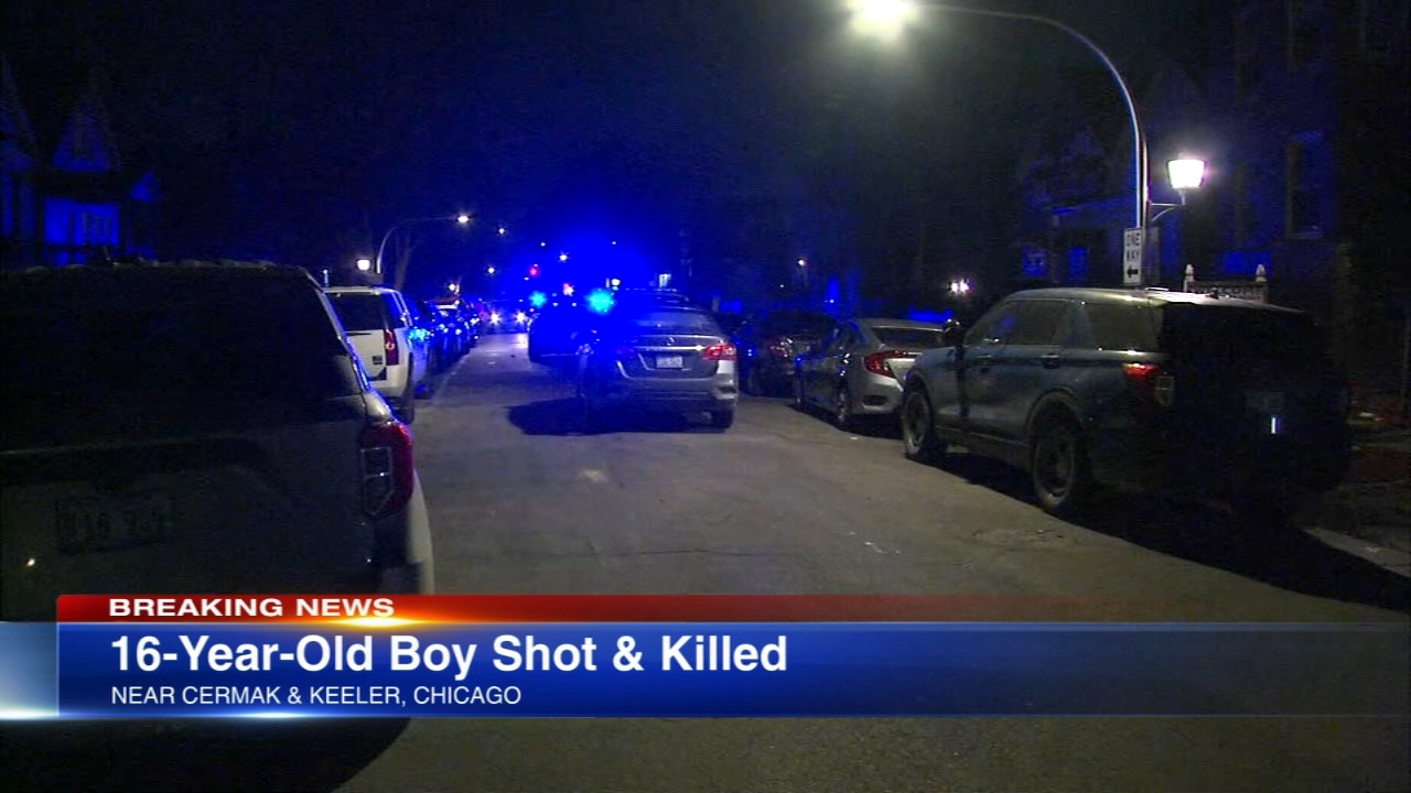 Chicago shooting: Boy, 16, fatally shot in North Lawndale