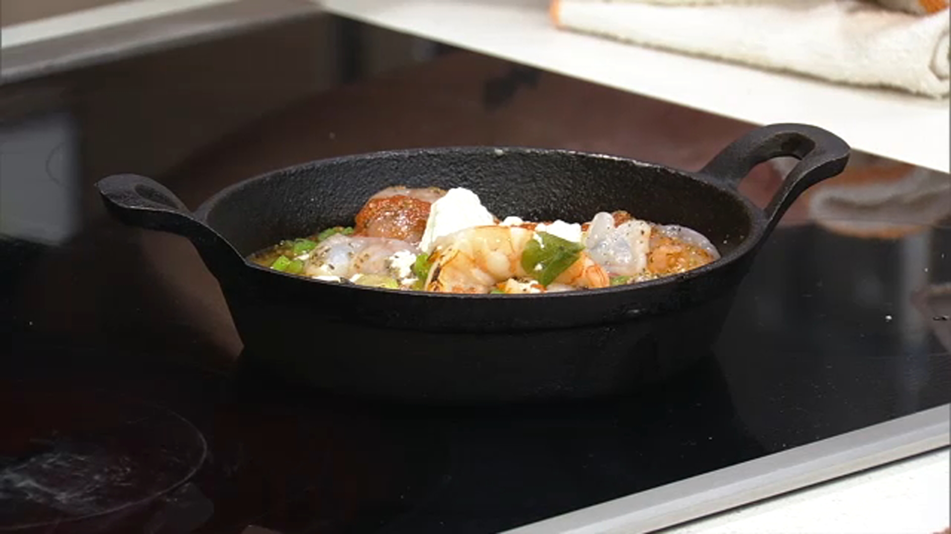 New Greek taverna now open in Oak Brook
