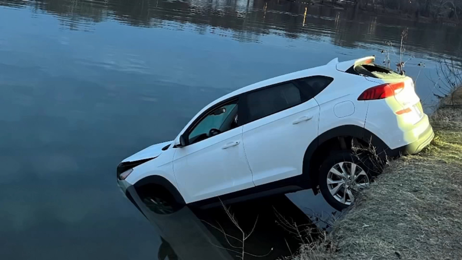 Philadelphia Crash Vehicle that crashed into Schuylkill River in