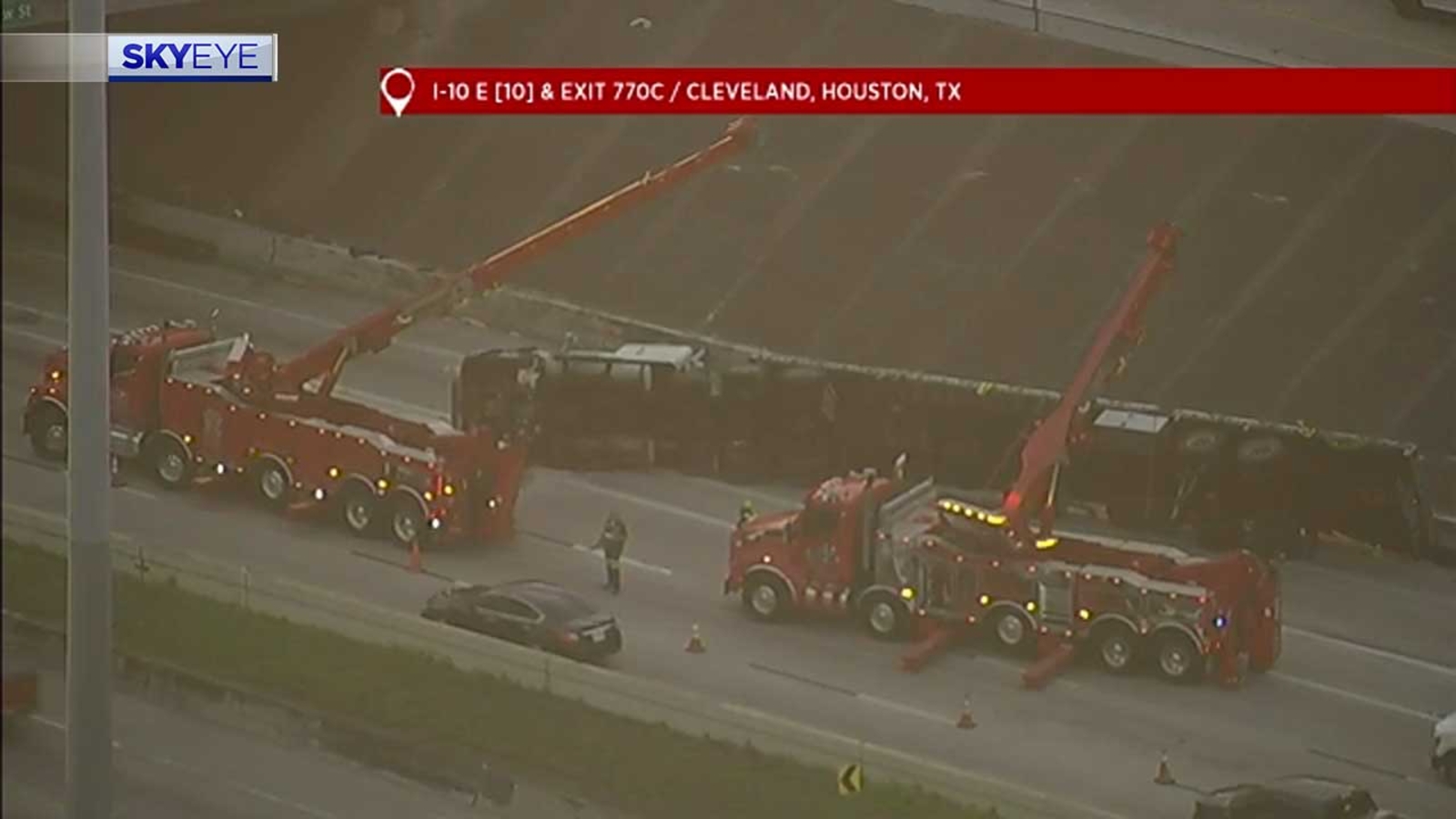 Houston Traffic 18 Wheeler Overturned After Crash On East Freeway