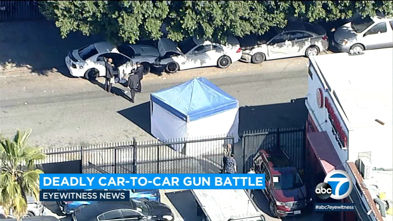 Car-to-car gunfight in Compton ends in crash, 1 dead in South LA