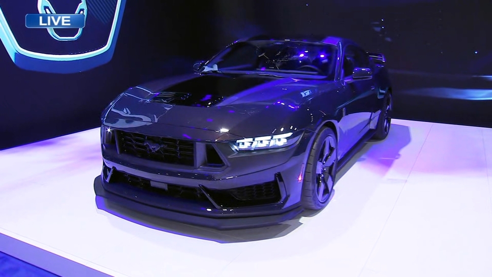 Exploring new Mustang Dark Horse