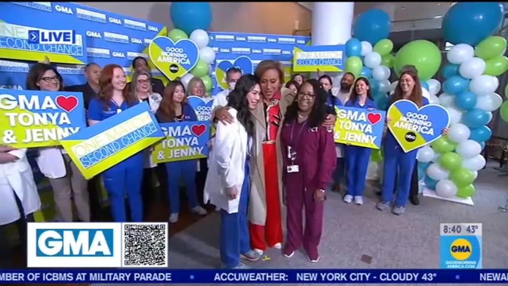 Robin Roberts surprises nurses at NYC hospital 10 years later
