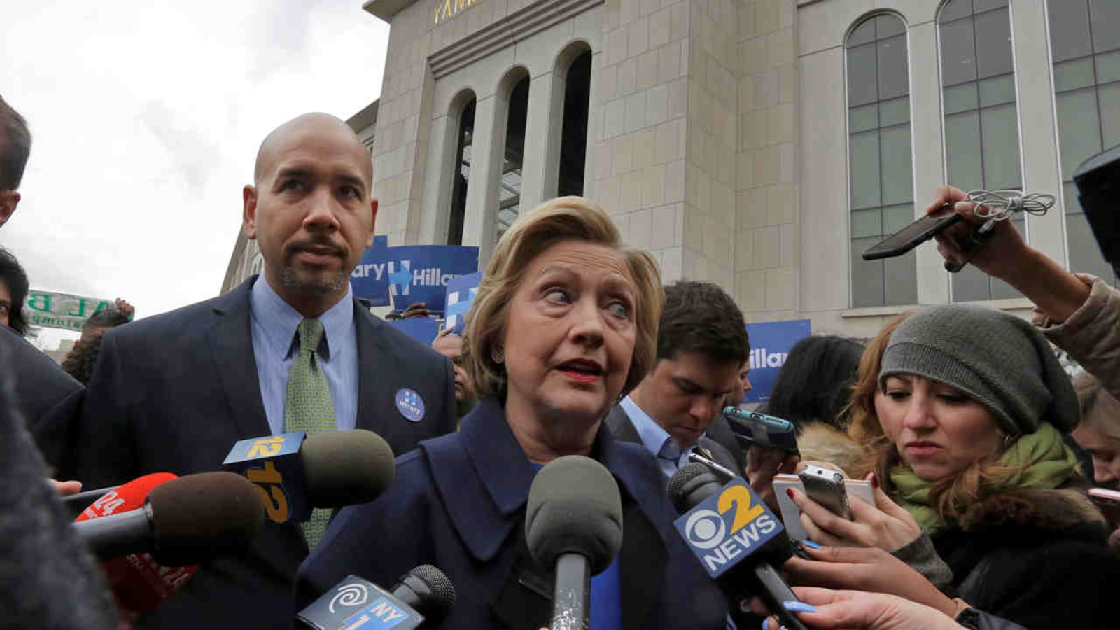 Hillary Clinton, Bernie Sanders clash ahead of New York primary - ABC7 ...