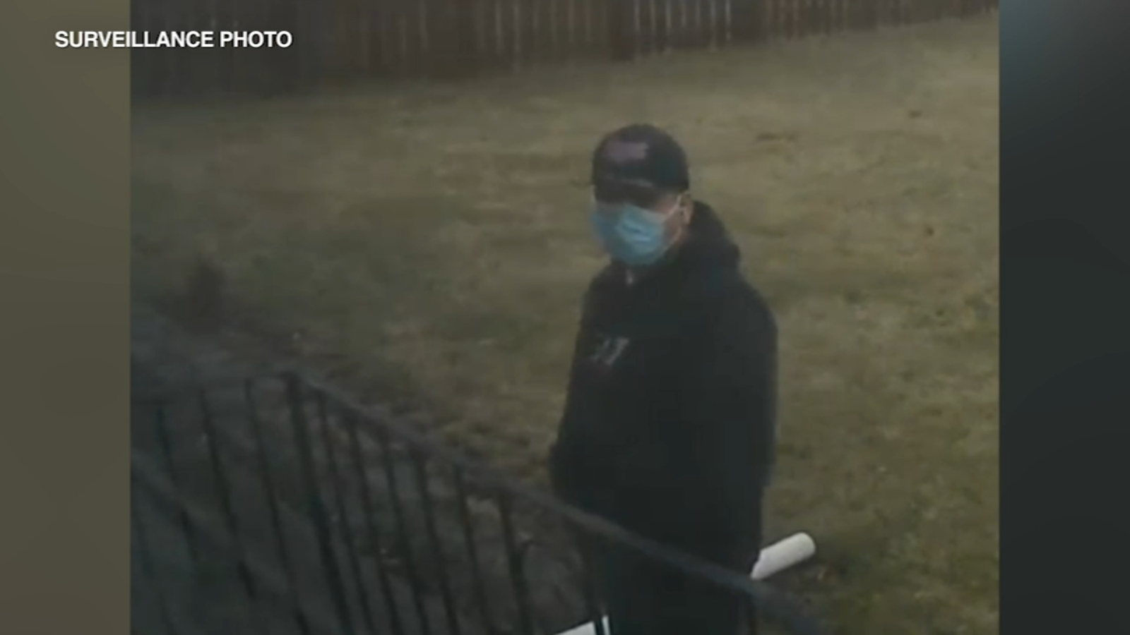 Caught on camera Munster, Indiana police department searching for man