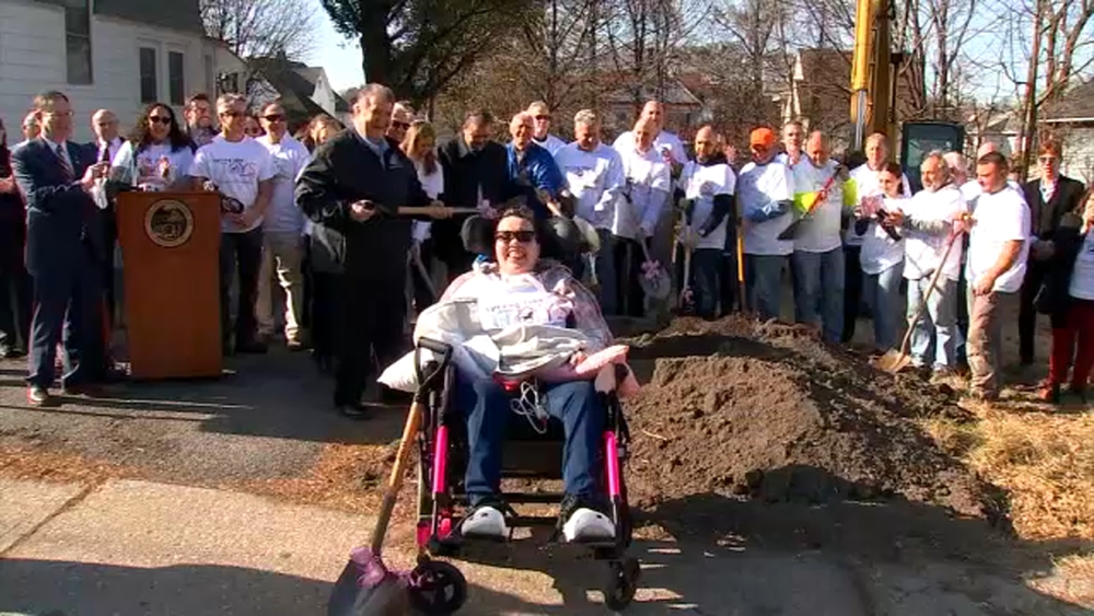 Paralyzed teen to get new home after surviving Bronx crash