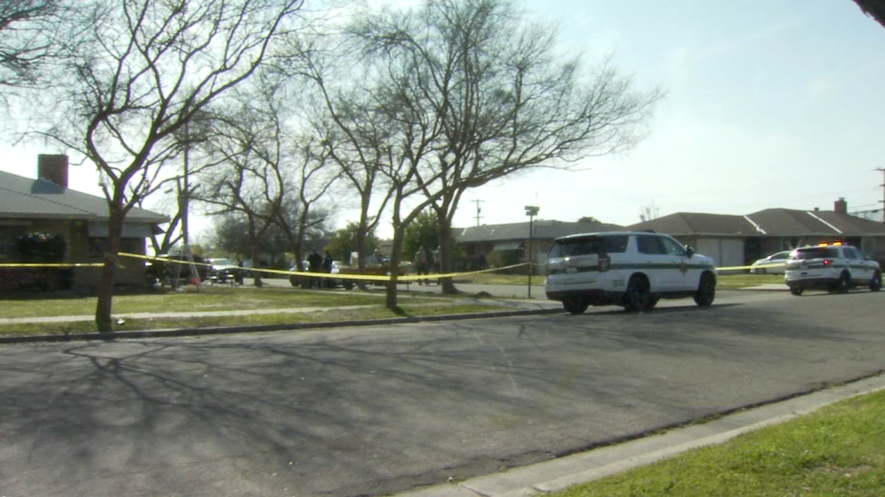 Man hospitalized after shooting in Fresno County, deputies say