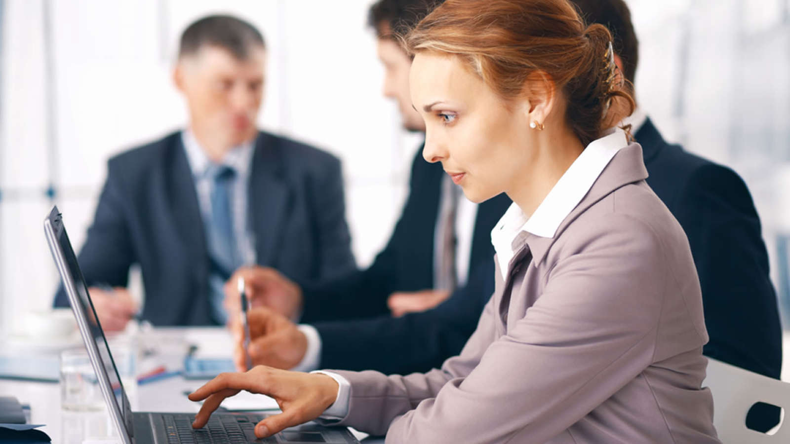 equal-pay-day-why-do-women-s-salaries-still-lag-behind-men-abc11