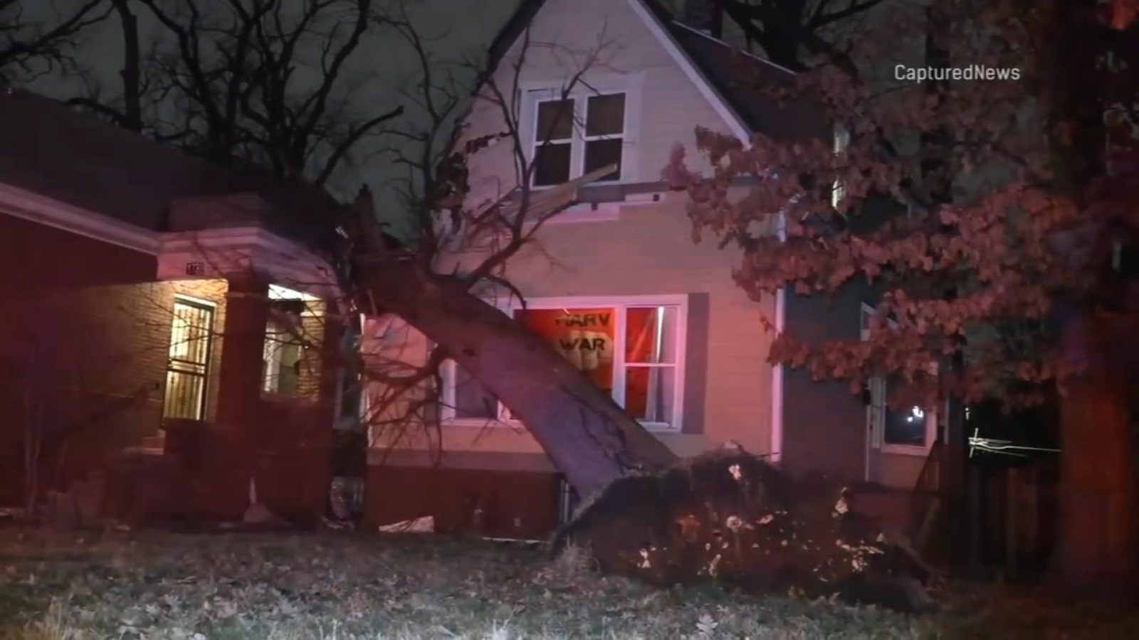 Severe weather Chicago East Beverly tree slams into 101st Street homes